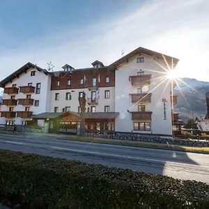 Hotel Rina